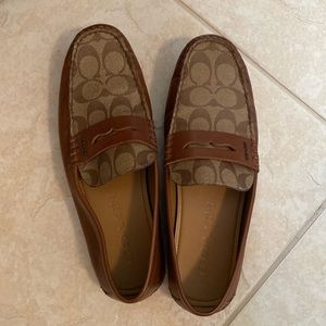 Like new men’s coach loafers